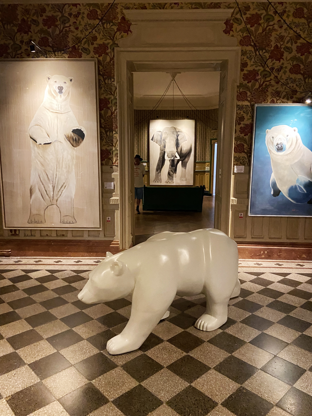 Grand-Ours peinture-animalière Thierry Bisch artiste peintre animaux tableau art  nature biodiversité conservation Monaco Prince-Albert Fondation-Prince-Albert-de-Monaco 