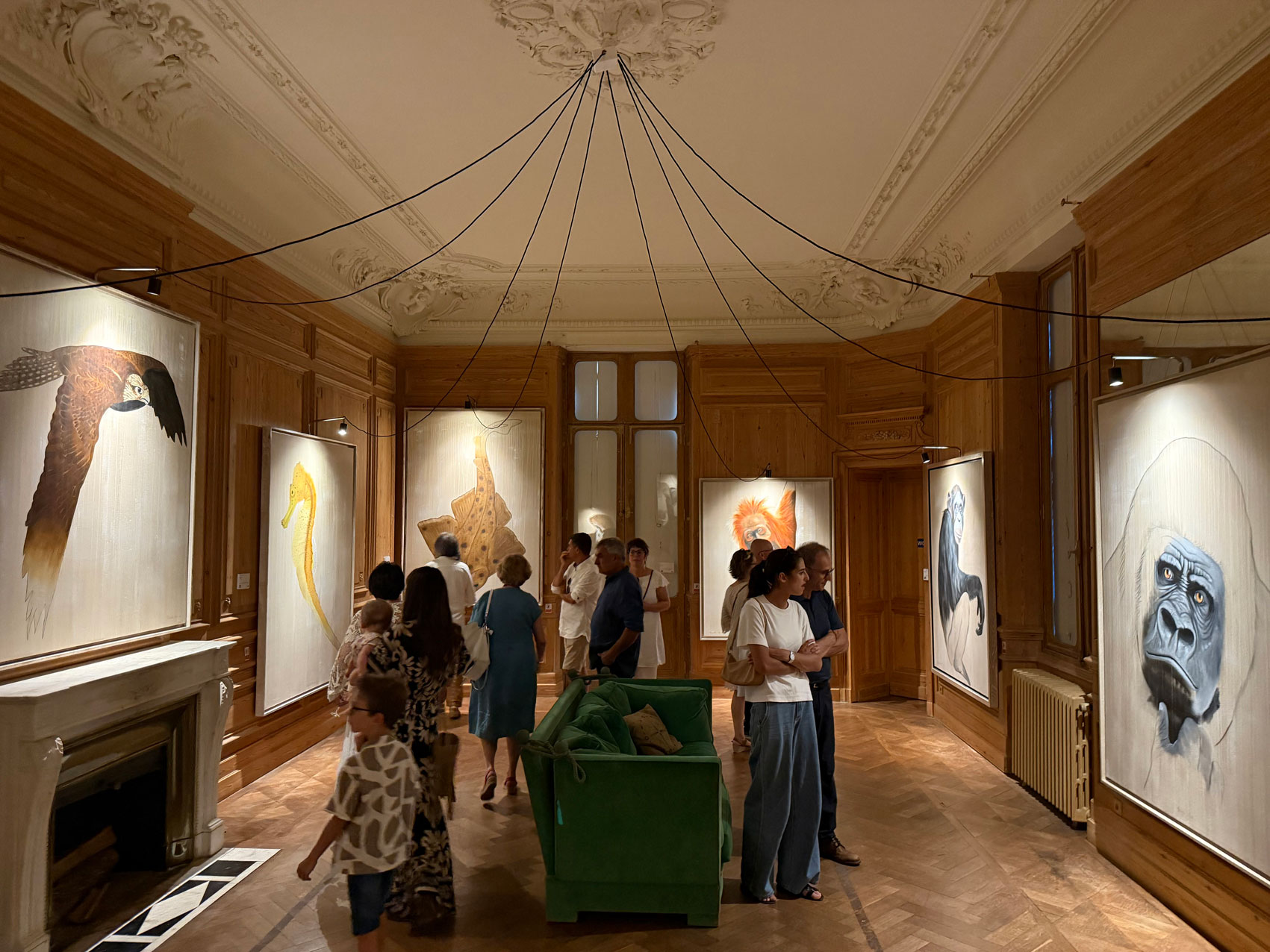 Vernissage-Pérenne-05 peinture-animalière Thierry Bisch artiste peintre animaux tableau art  nature biodiversité conservation Monaco Prince-Albert Fondation-Prince-Albert-de-Monaco 