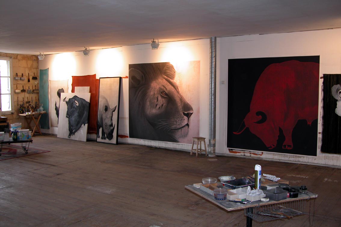 Atelier lion lion-Rhinoceros-rhino-bull Thierry Bisch Contemporary painter animals painting art  nature biodiversity conservation Monaco Prince-Albert Prince-Albert-of-Monaco 