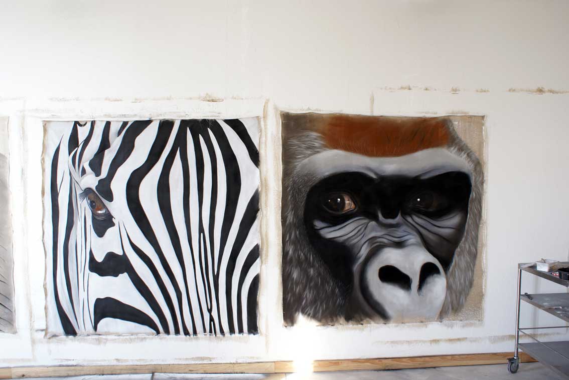 Closeup monkey-ape-zebra Thierry Bisch Contemporary painter animals painting art  nature biodiversity conservation 