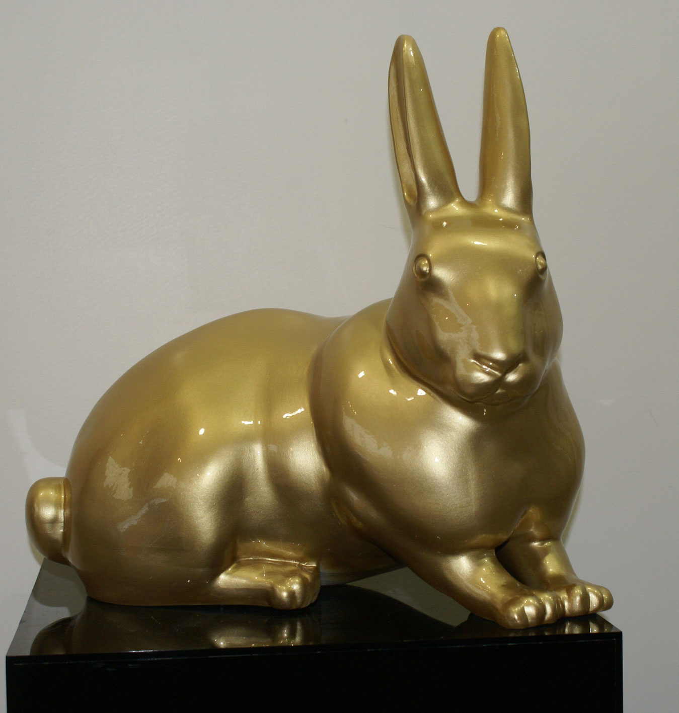 GOLDEN-RABBIT ceramic-enameled-biscuit-rabbit Thierry Bisch Contemporary painter animals painting art  nature biodiversity conservation Monaco Prince-Albert Prince-Albert-of-Monaco 