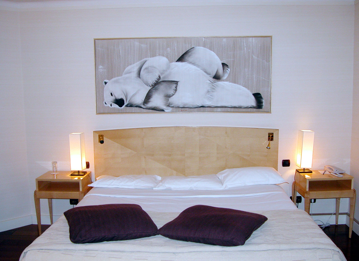 Suite Polaire HOTEL LUTETIA PARIS hotel-lutetia-paris-france-luxury-french- Thierry Bisch Contemporary painter animals painting art  nature biodiversity conservation Monaco Prince-Albert Prince-Albert-of-Monaco 