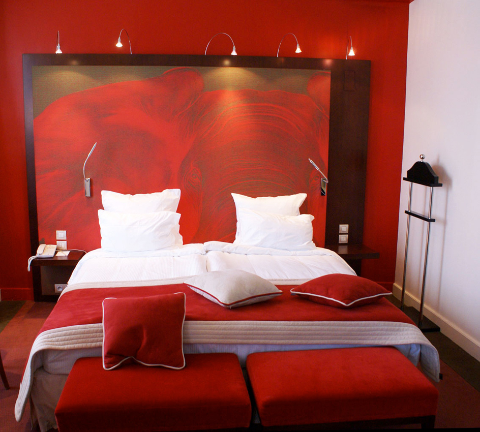 chambre 216 HOTEL LUTETIA PARIS hotel-lutetia-paris-france-luxury-french- Thierry Bisch Contemporary painter animals painting art  nature biodiversity conservation Monaco Prince-Albert Prince-Albert-of-Monaco 