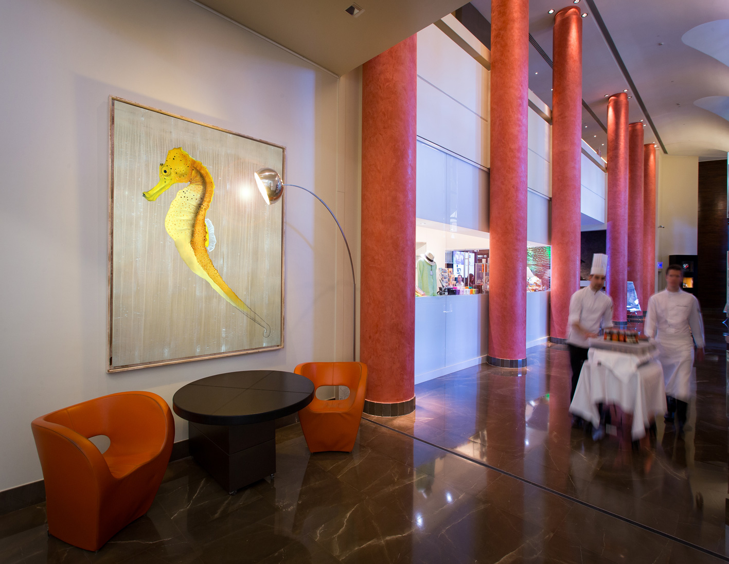 HOTEL MONTE-CARLO BAY seahorse-threatened-endangered-extinction Thierry Bisch Contemporary painter animals painting art  nature biodiversity conservation Monaco Prince-Albert Prince-Albert-of-Monaco 