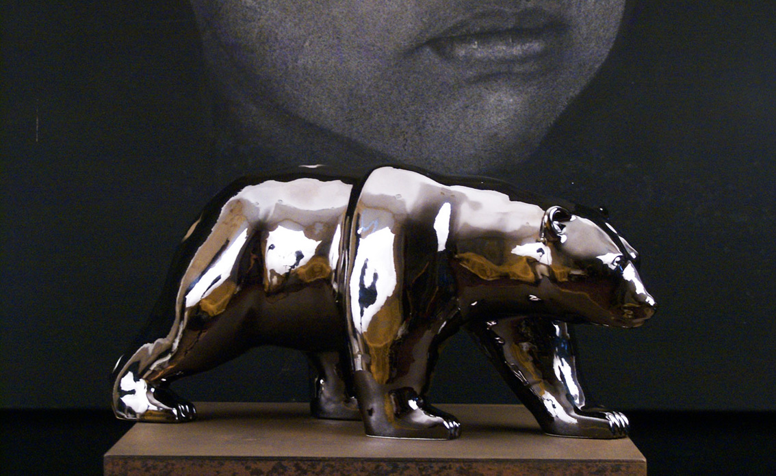 Ours Black Pearl ceramic-enameled-bicuit-bear Thierry Bisch Contemporary painter animals painting art  nature biodiversity conservation Monaco Prince-Albert Prince-Albert-of-Monaco 