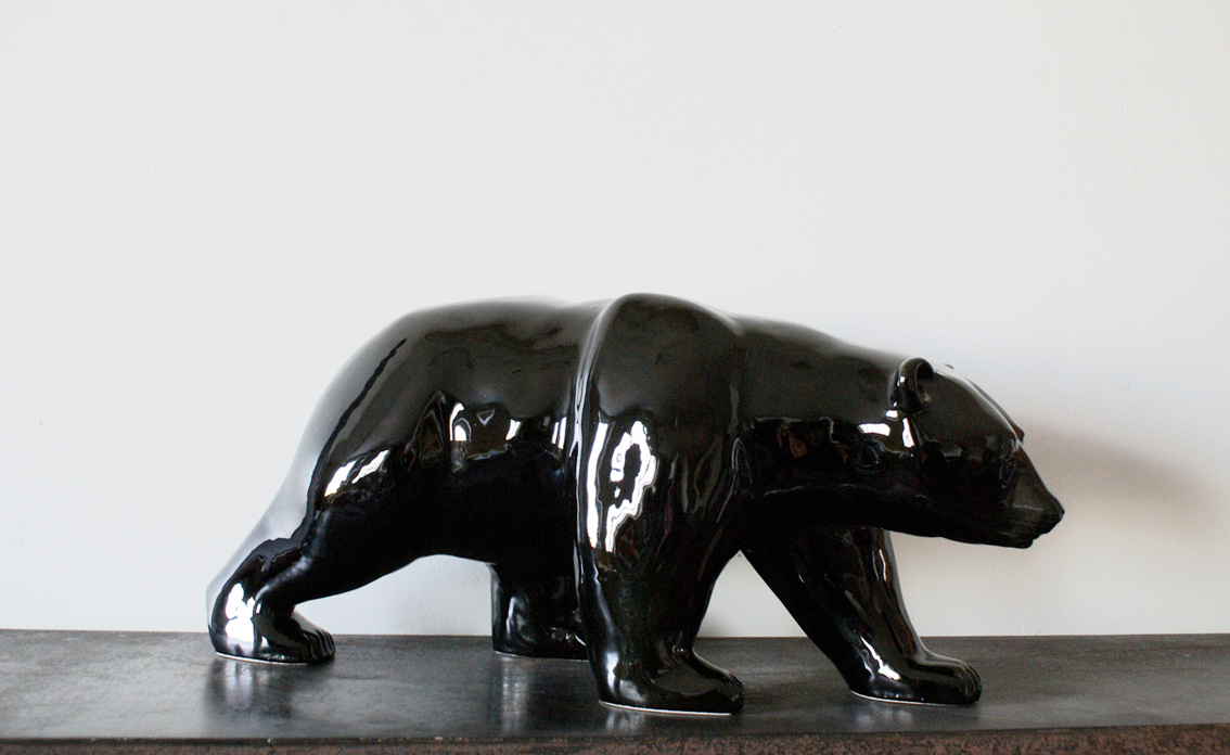 Ours Nuit ceramic-enameled-bicuit-bear Thierry Bisch Contemporary painter animals painting art  nature biodiversity conservation Monaco Prince-Albert Prince-Albert-of-Monaco 